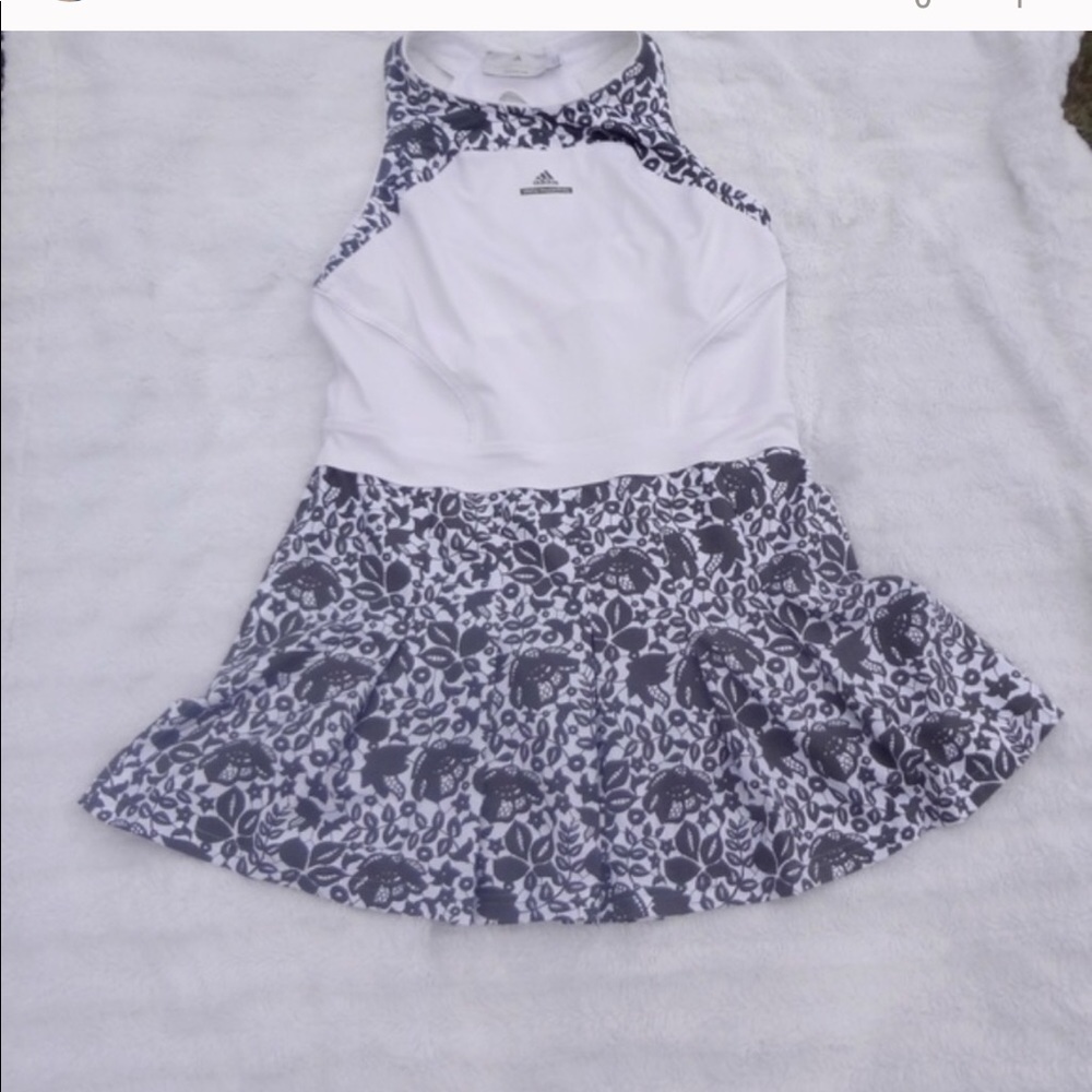 Tennis dress